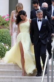 Amal Clooney e lo spacco vertiginoso a Cannes 6