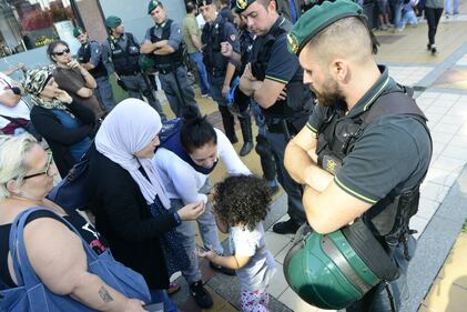 Sgomberato il palazzo occupato dai centri sociali 3