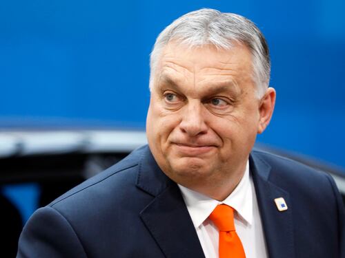 Orbán sceglie subito il fronte anti Zelensky con l'appoggio di Putin