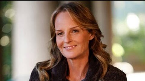 Helen Hunt in ospedale, il suo suv travolto da un’altra auto