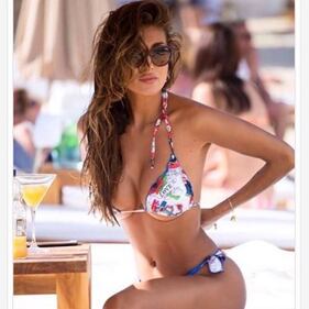 Cristina Buccino sexy per la fine dell'estate 13