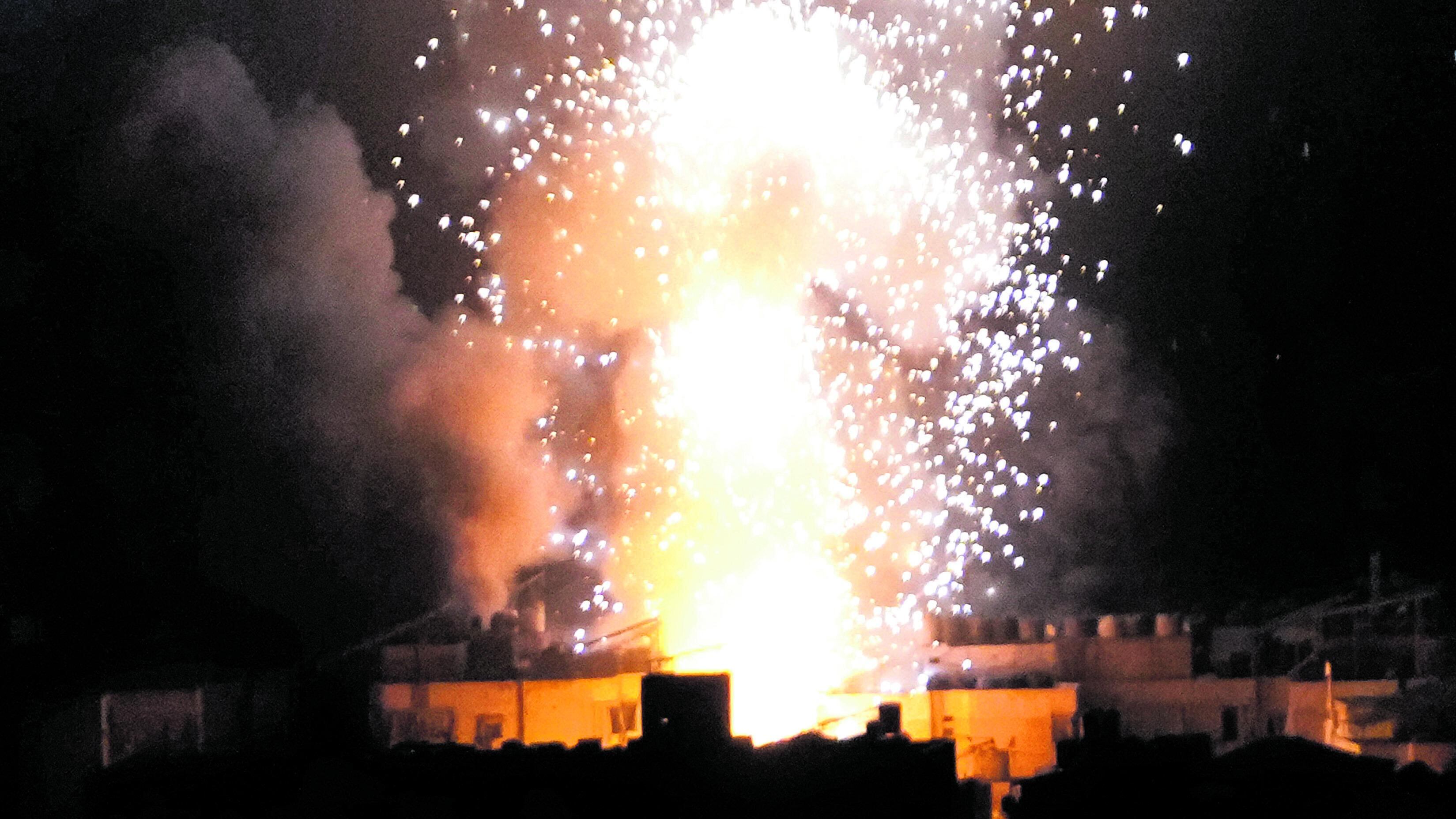 L'Iran ha paura e chiude i cieli
