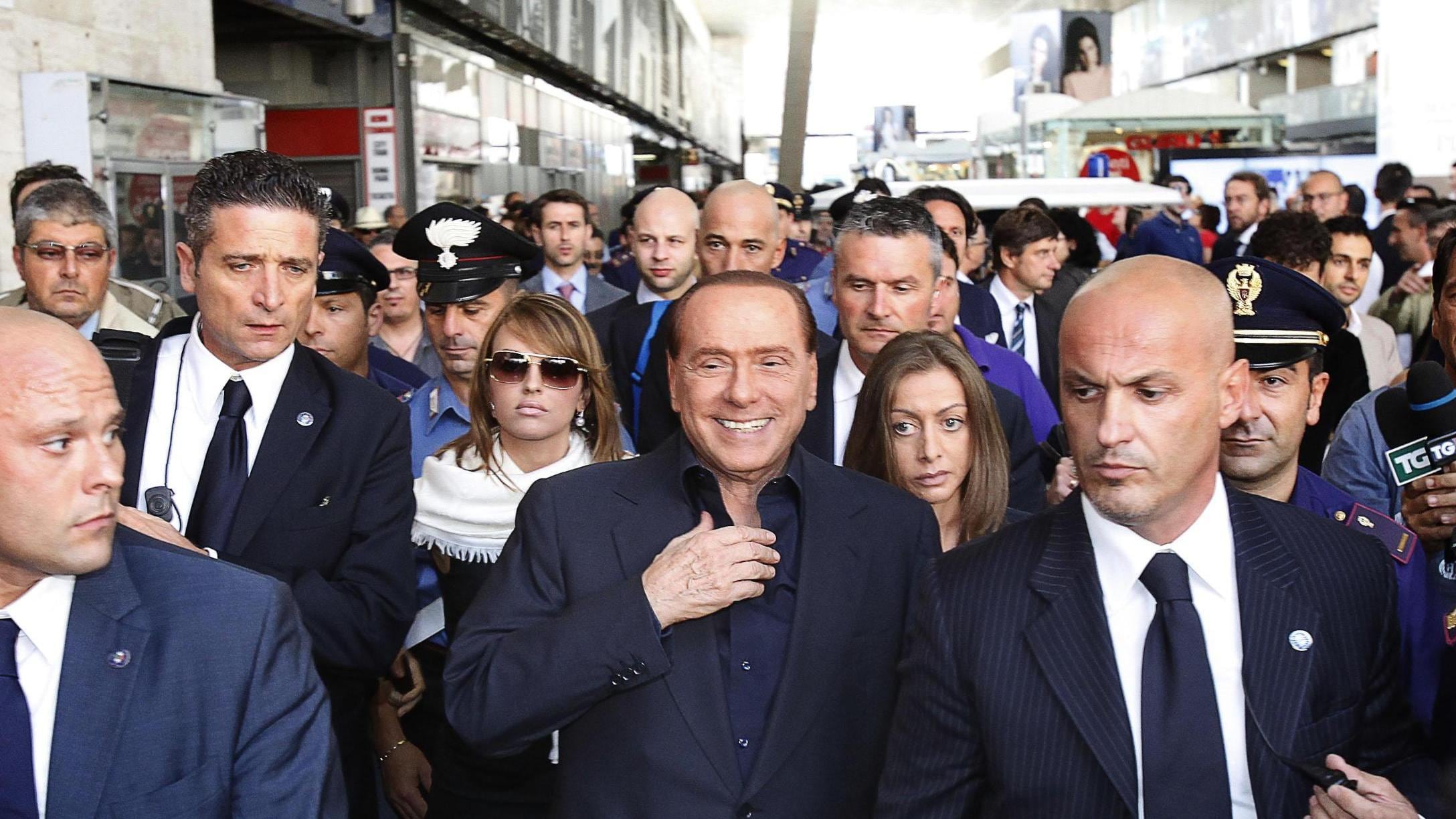 Con Silvio sul Frecciarossa: caffè, giornali e il sogno 53%