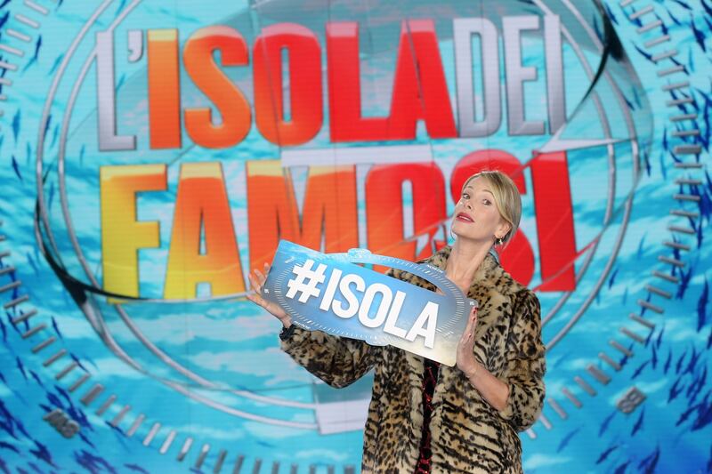Isola dei Famosi 2018, Alessia Marcuzzi e gli opinionisti 7