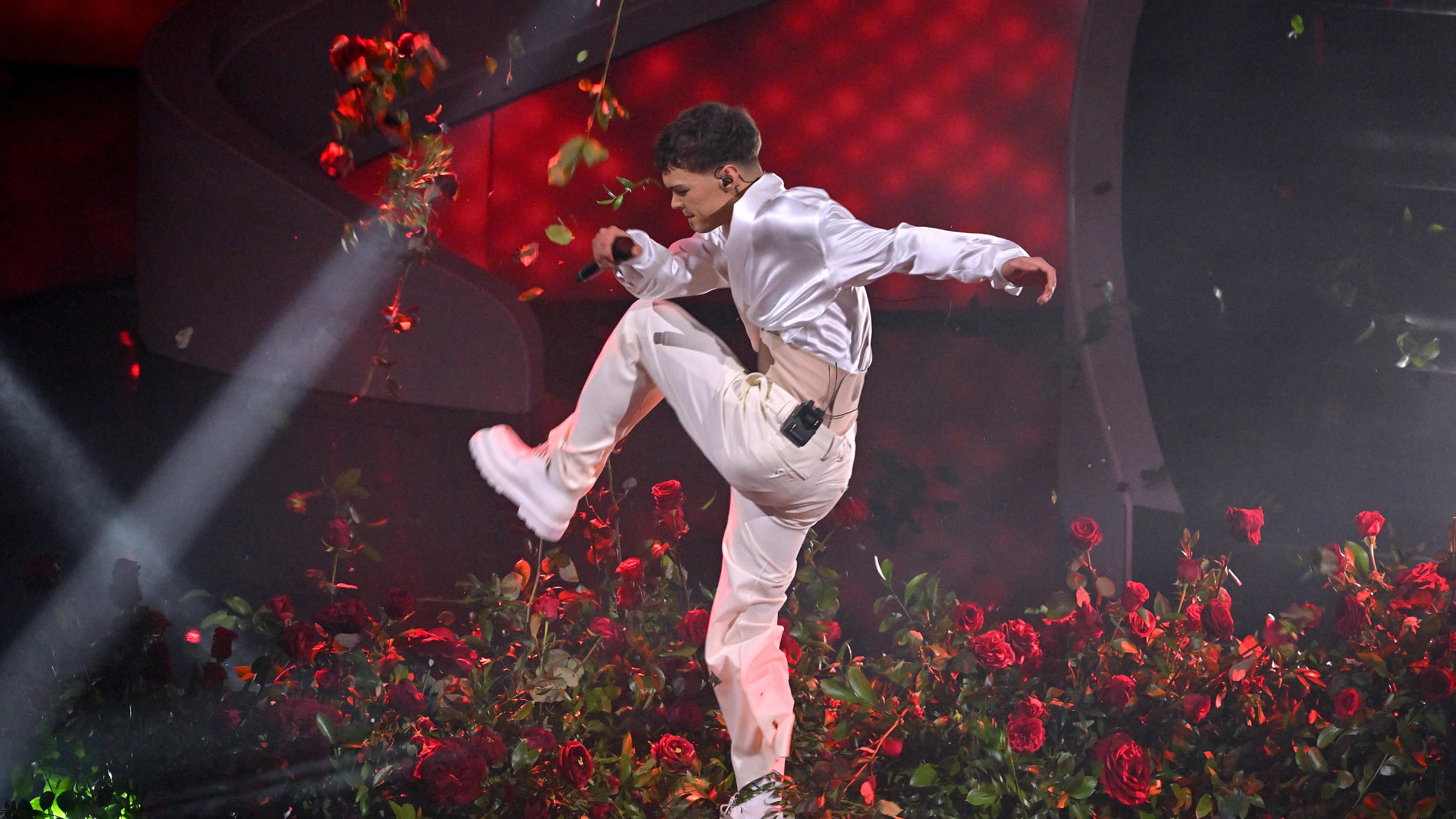 Devastò le rose a Sanremo, ora la procura "salva" Blanco: chiesta l'archiviazione
