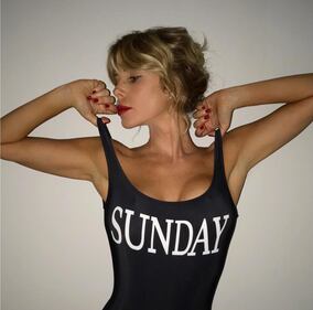 Alessia Marcuzzi sexy al mare 10
