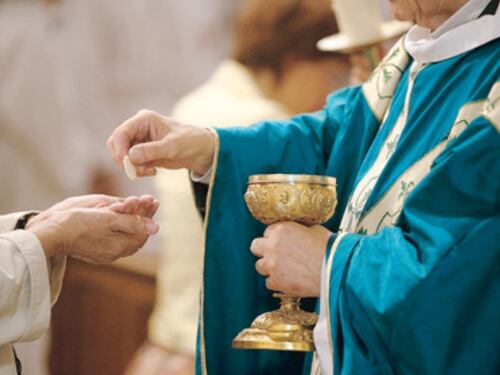 La comunione ai divorziati: cardinali divisi, parroci no