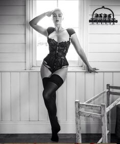 Stefania Ferrario, la modella che rifiuta le etichette 29
