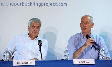La Concordia torna a galleggiare 4