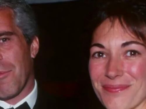 La Maxwell è in quarantena, il web si scatena: "Farà la fine di Epstein"