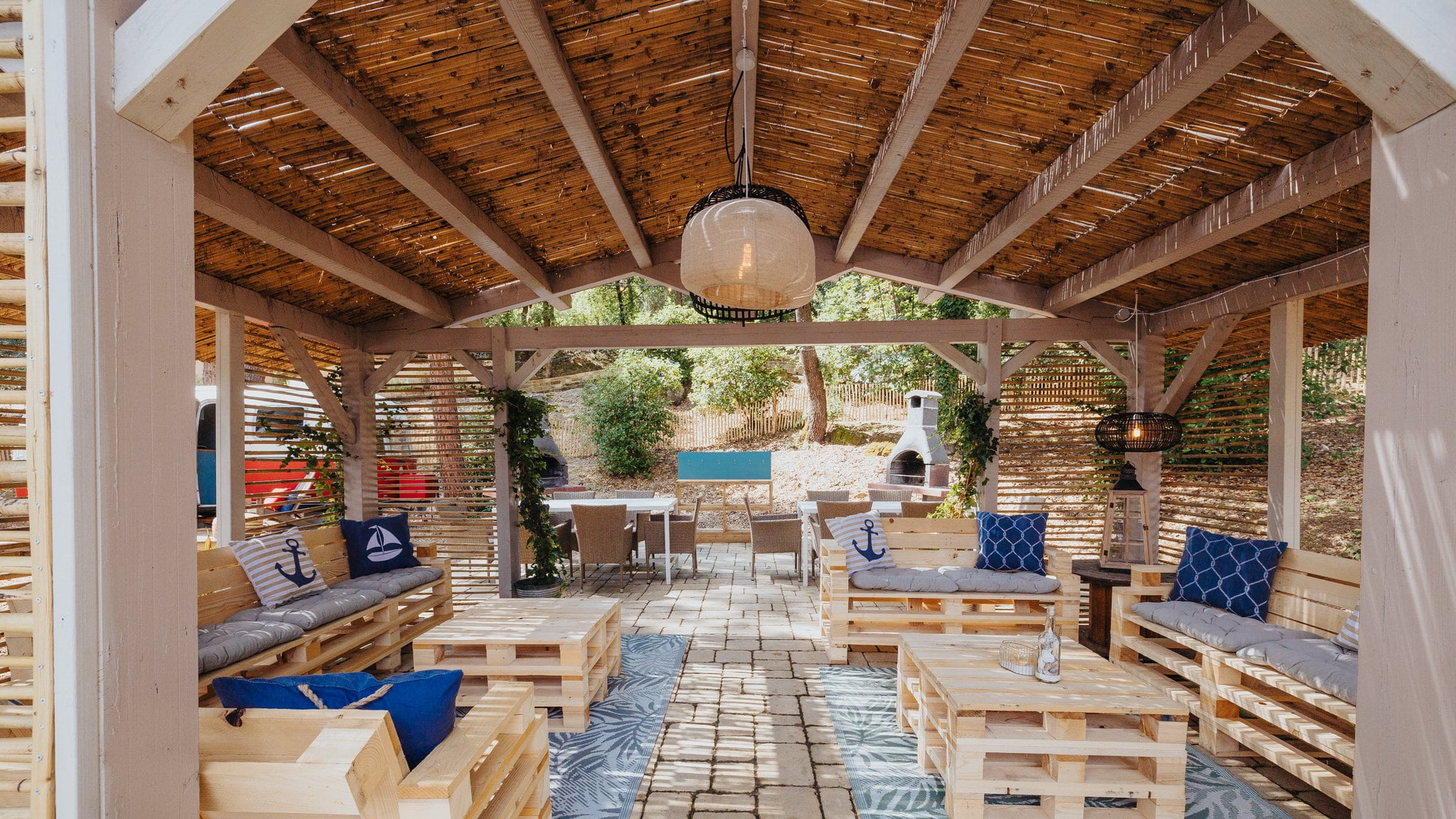 Dalle tende safari al glamping di lusso: così un imprenditore olandese ha cambiato il modo di vivere le vacanze nella natura