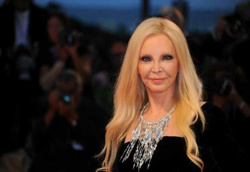 Patty Pravo, icona sexy ieri e oggi 10