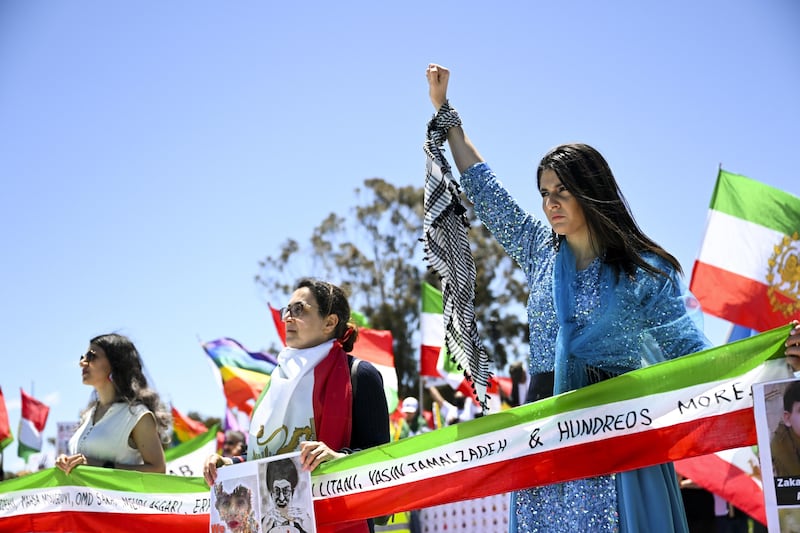 Proteste in Australia contro la repressione del regime iraniano