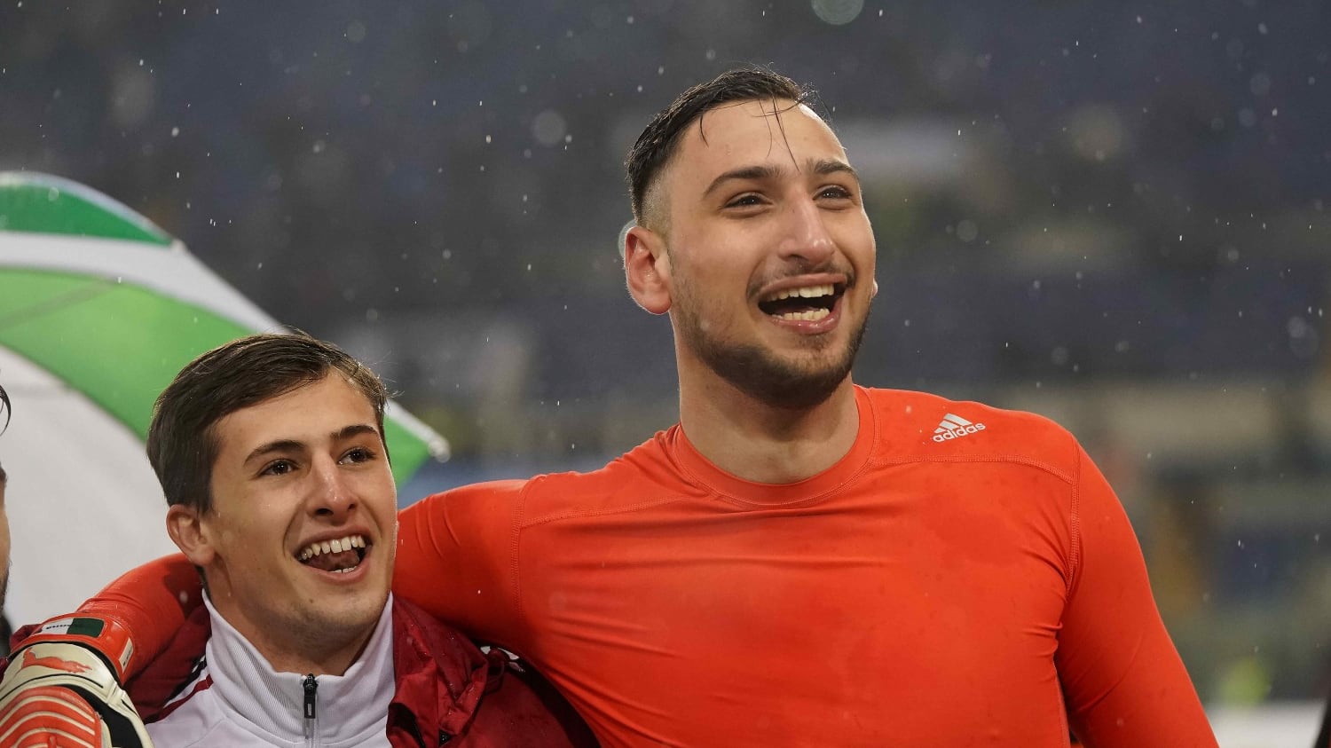 Raiola senza peli sulla lingua: "Donnarumma? Dovrebbe lasciare il Milan"