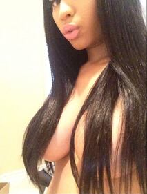 I topless VIP su social network, immagini 12