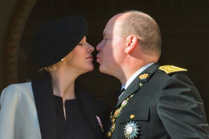 Principato di Monaco, nati i gemelli di Alberto e Charlene 1