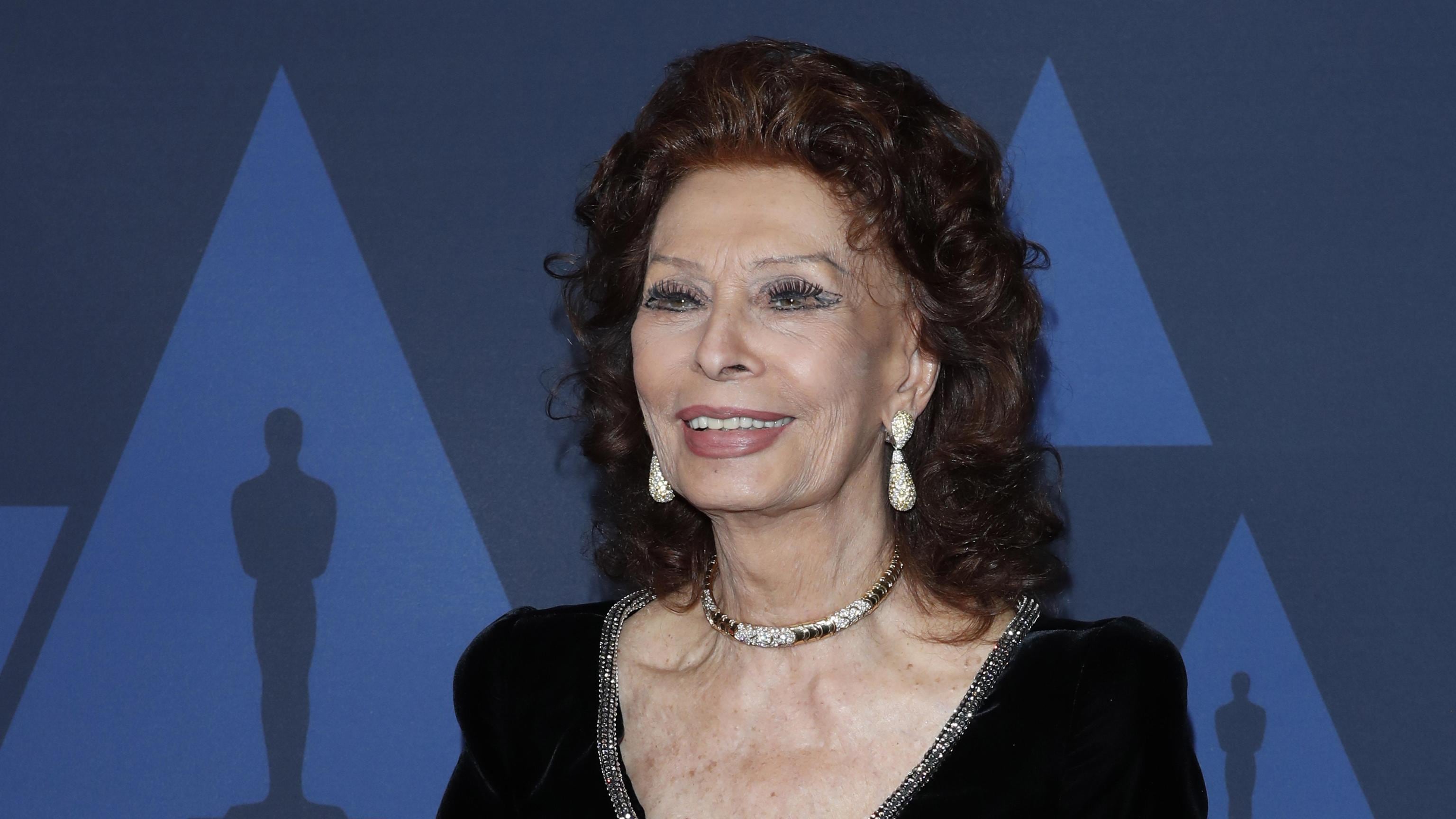 Sophia Loren compie 91 anni: una vita da leggenda tra cinema, amori e segreti
