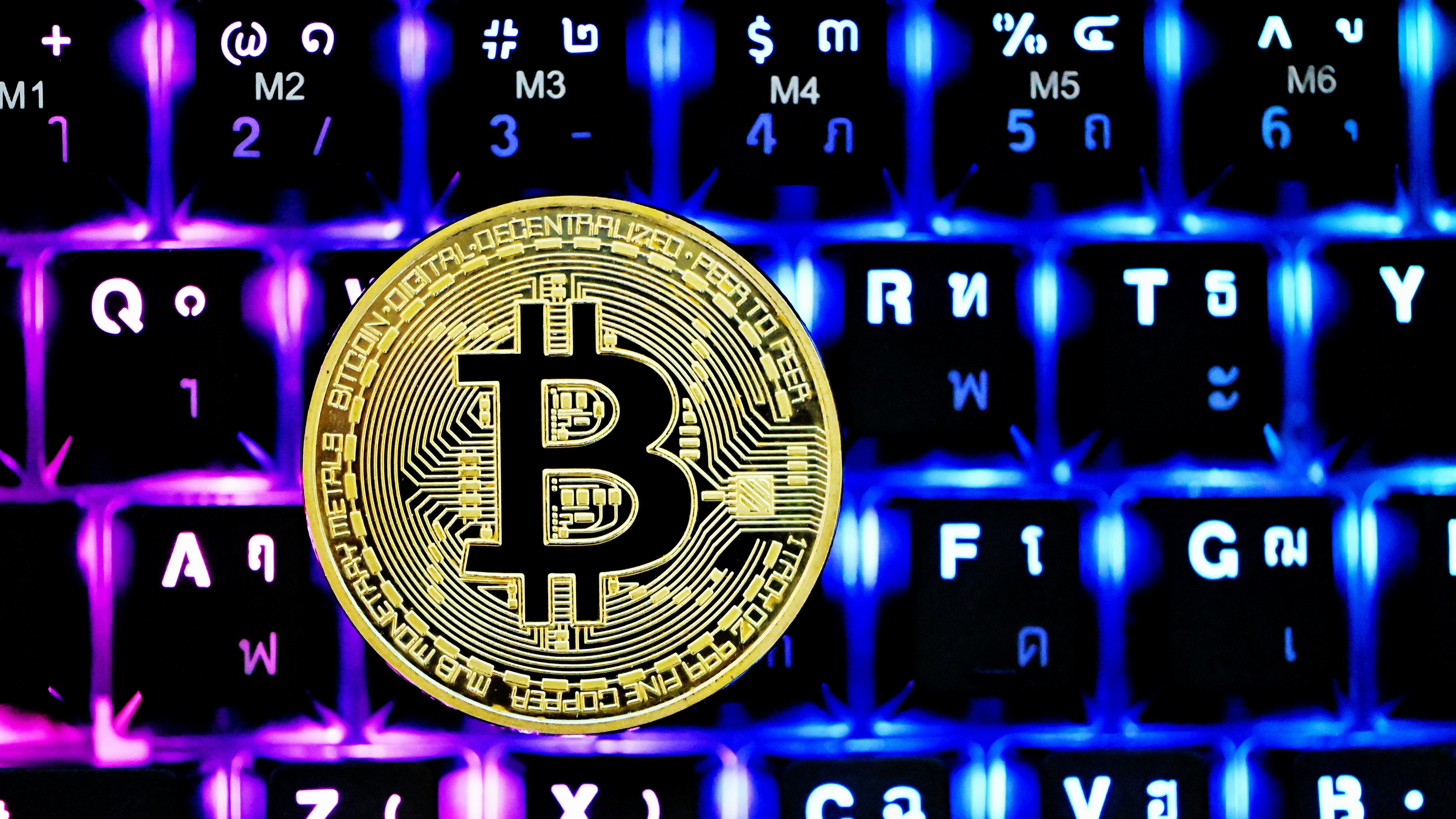 Stretta sulle criptovalute: maxi multe e carcere per abusi e insider trading