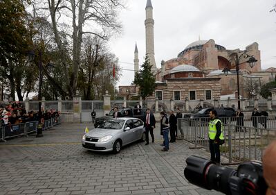 Il Papa nella Moschea blu di Istanbul 2