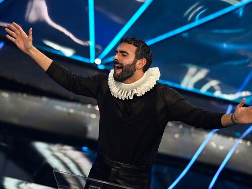 Mengoni: "Uno show tutto mio? Che ansia. So che tanti mi invidiano per questa serata"