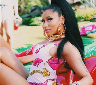 Beyoncé e Nicki Minaj insieme nel video di "Feeling Myself" 8