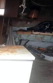 L'alloggio distrutto dalla famiglia di occupanti abusivi 2