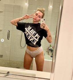 Miley Cyrus, le foto più sensuali 4
