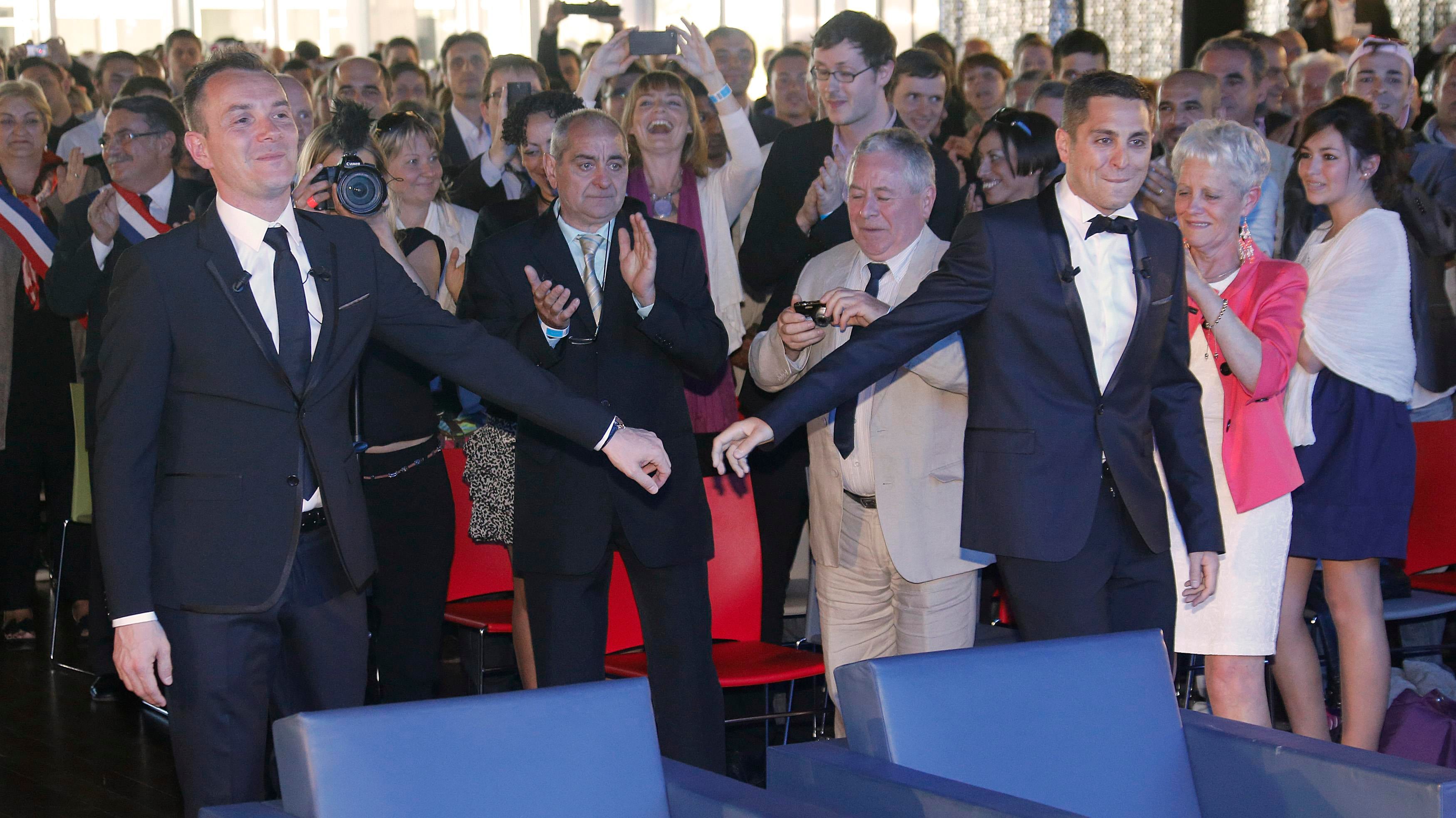 Obiezione di coscienza vietata: i sindaci francesi non possono rifiutarsi di celebrare nozze gay