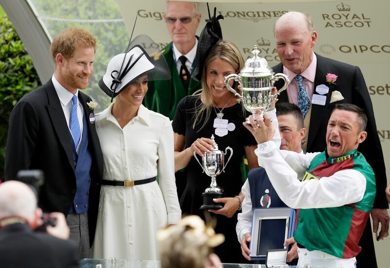 Il Principe Harry, l'amore con Meghan Markle in foto 10