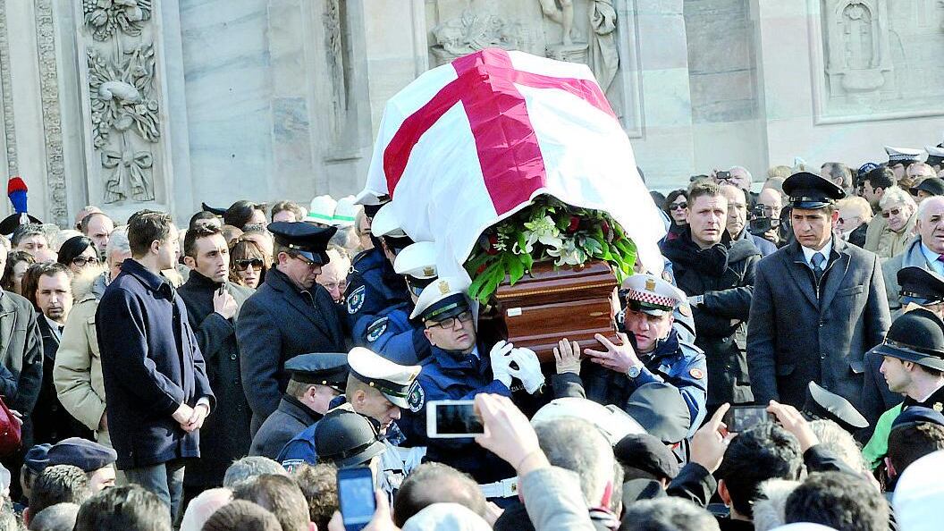 Schiaffo ai parenti del vigile ucciso