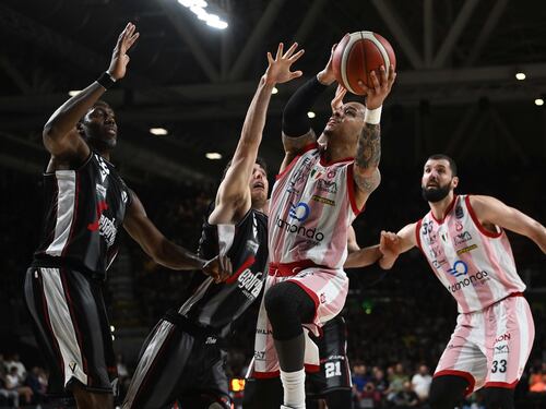 L'Olimpia Milano espugna Bologna (all'over time) e si aggiudica gara 1