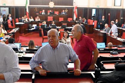 Assalto pro Pal al Comune di Milano 3