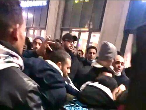 "Parlavano tutti in arabo". Spuntano le chat delle violenze a Milano