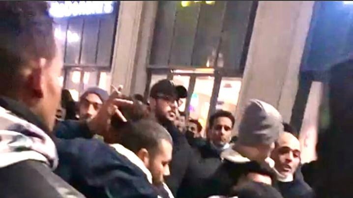 "Parlavano tutti in arabo". Spuntano le chat delle violenze a Milano