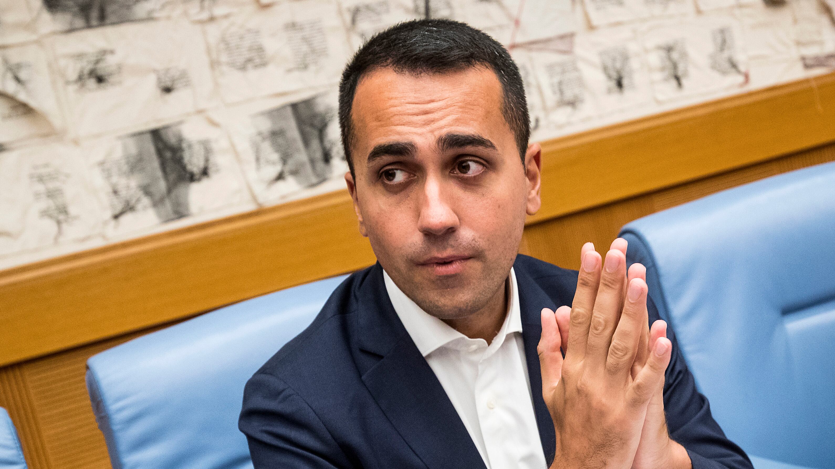 Di Maio a picco nei sondaggi: lo supera pure Conte