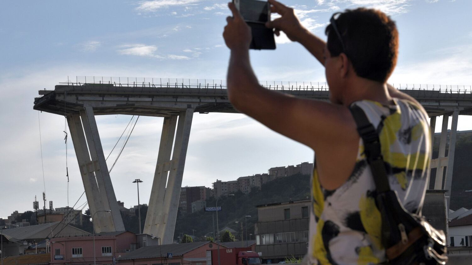 Autostrade al bivio: profitti da record ma tagli alla sicurezza