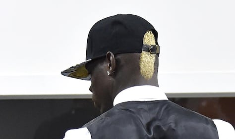 Balotelli torna in Italia con un nuovo look 1
