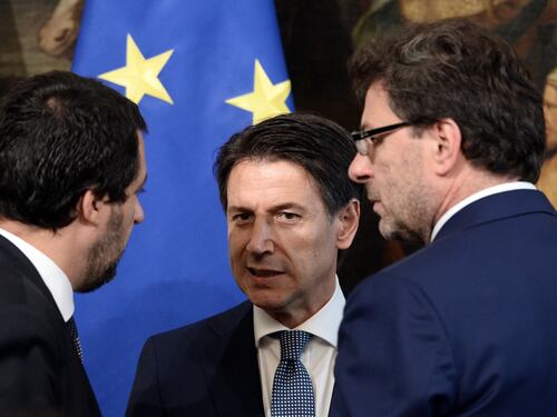 Giorgetti: "Una settimana e capiremo come finirà il governo"