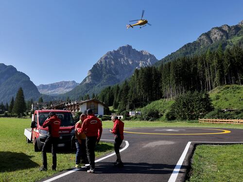 Ha un nome il ferito ricoverato a Treviso. "Di corsa da Davide, cruciali le foto di Zaia"
