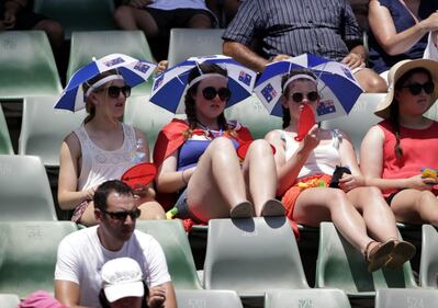 Ondata di afa agli Australian open: malori tra il pubblico ma il tennis non si ferma 8
