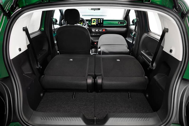 Nuova Renault Twingo E-Tech: guarda la gallery 7