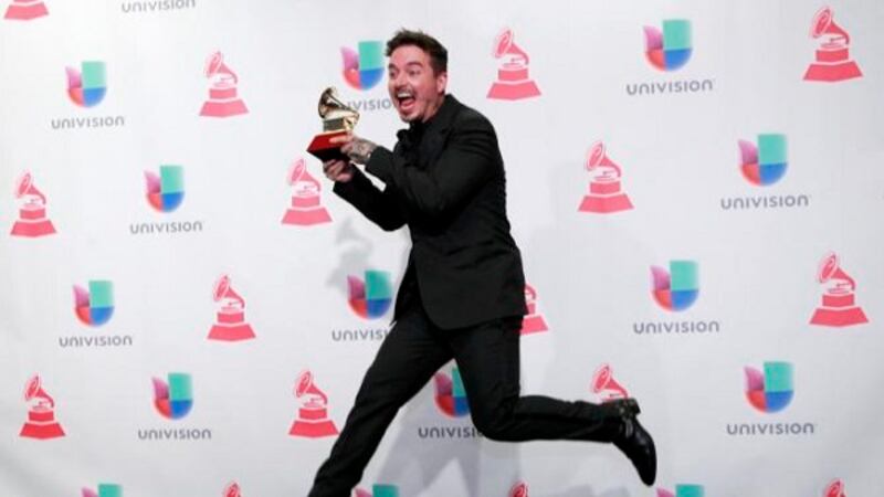 J Balvin, le foto del fenomeno latino stasera a Sanremo 12