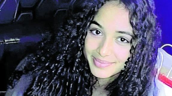 Larimar, certezze sul suicidio: "Le scarpe erano sporche e il biglietto era firmato da lei"