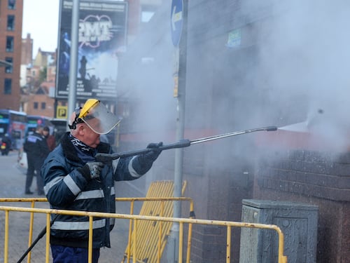 Regno Unito, scontri e feriti a Bristol durante una manifestazione