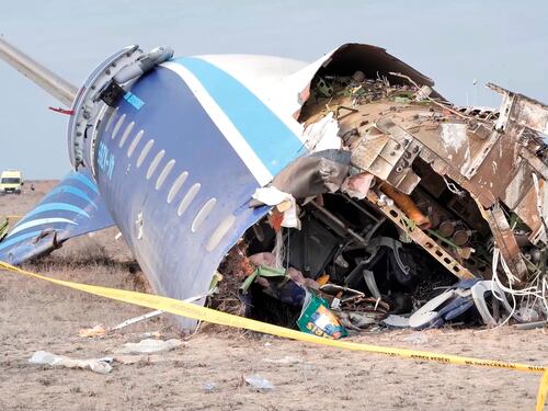 "Dalla Nato fake news sullo schianto": Mosca tira dritto sull'incidente in Kazakistan