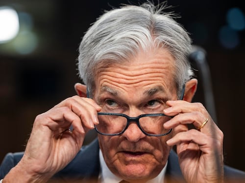 La Fed lascia invariati i tassi, voto contrario dei trumpiani