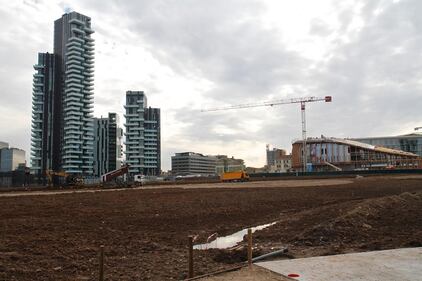 Il campo di grano ​spunta a Porta Nuova 4