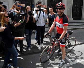 Parisi al voto dopo 60 km in bici 3