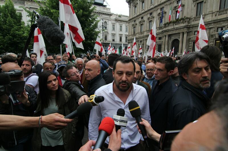 La Lega scende in piazza a Milano 6