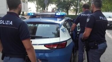 Baby gang all'assalto, rapinati altri giovanissimi
